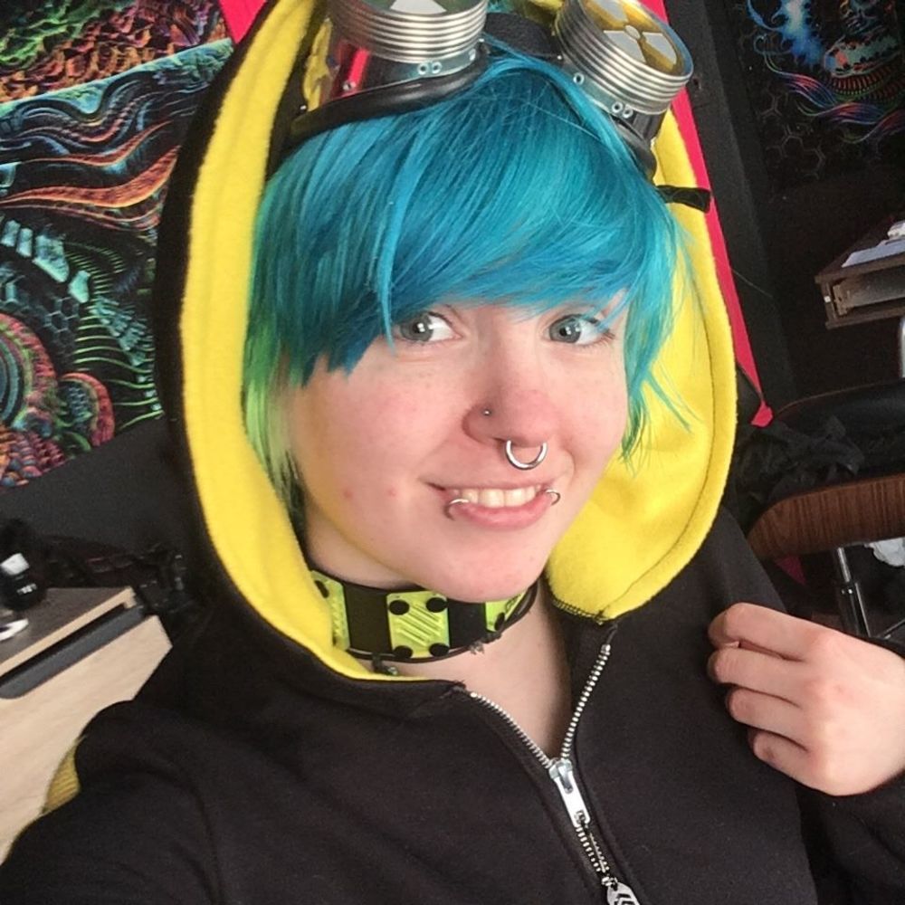 Meet your Posher, Neva